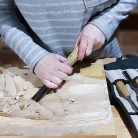 rzeźbienie w drewnie