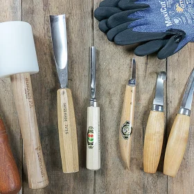 narzędzia do rzeźbienia w drewnie