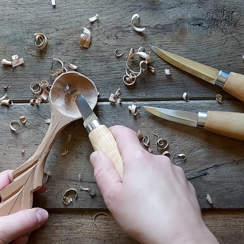 rzeźbienie łyżek to moja pasja