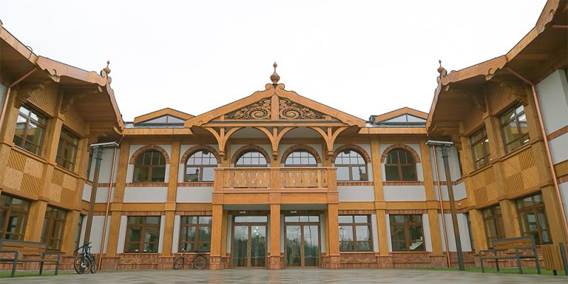 Zespół szkół drzewnych i leśnych w Garbatce - nowa siedziba
