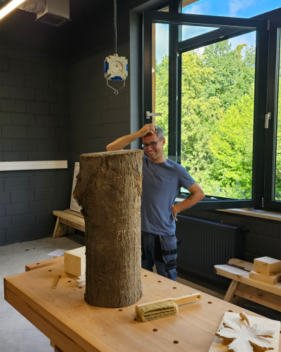 kawałek drewna lipowego